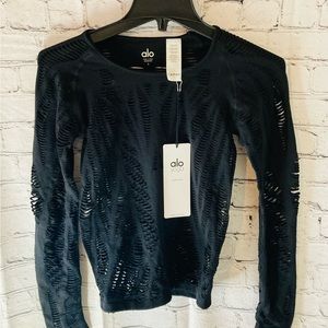 ALO Yoga Wanderer long sleeve brave elements top